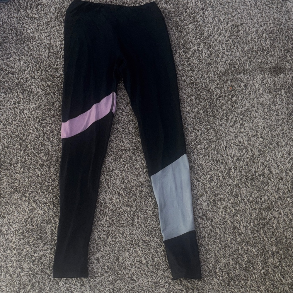Stretchy workout leggings